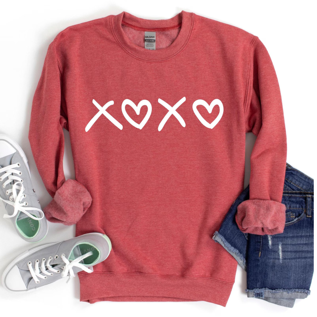 His love endures forever Valentine's Day Sweatshirt - Cardinal Red